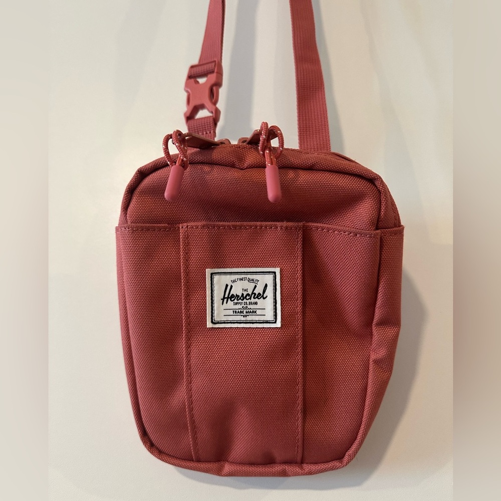 Herschel Cruz Shoulder Bag